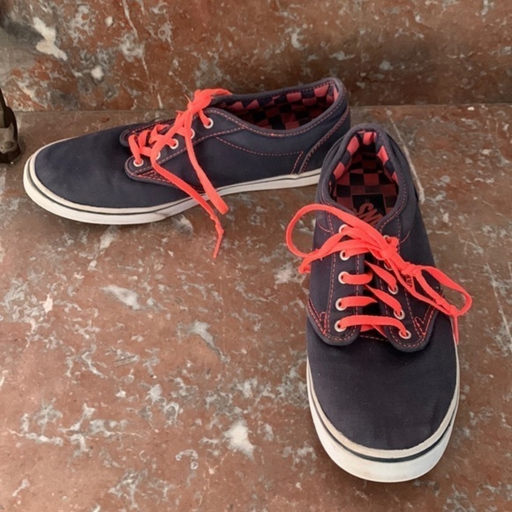 Vans Off The Wall Navy/Pink Lace-Up Sneakers W 8.5